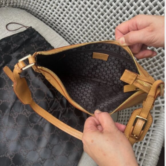 Gucci Camel Lambskin Leather Hobo Handbag - Picture 5 of 8